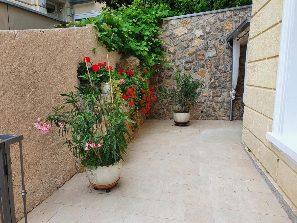 Superior Seaview Apartment Opatija Exterior photo